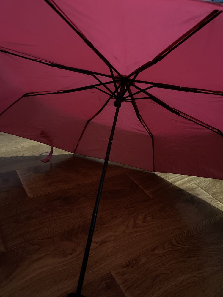 Розовый зонтик