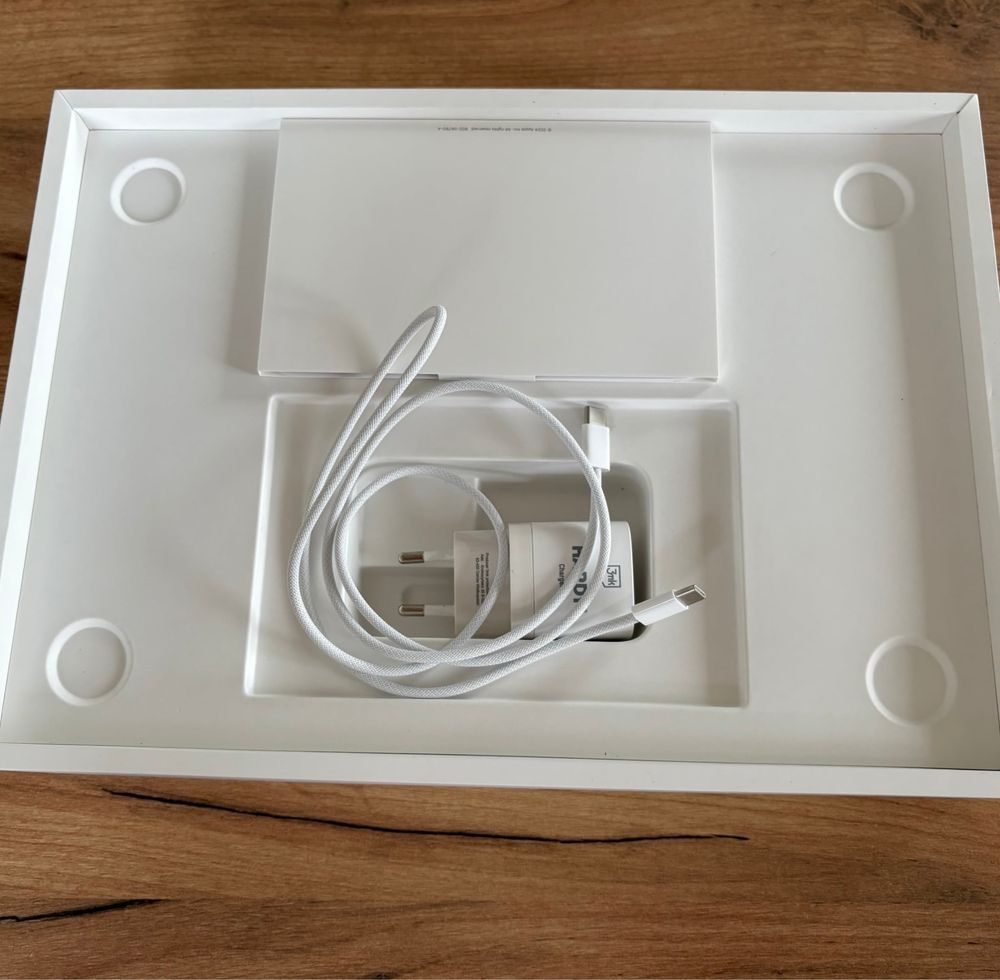 Laptop Apple MacBook Air 13' M3/256 GB/8 GB Silver 2024 Retina