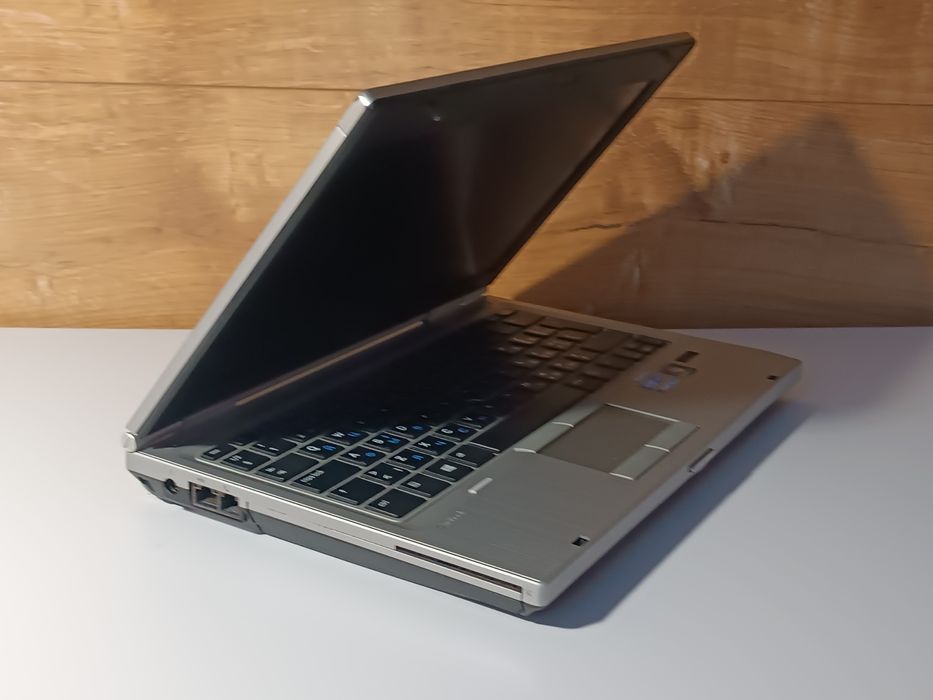 Абсолютно справний HP Elitebook/Core i5/8 ОЗУ/320HDD