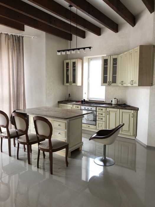 Оренда.Осокорки.Дім.Новий рік