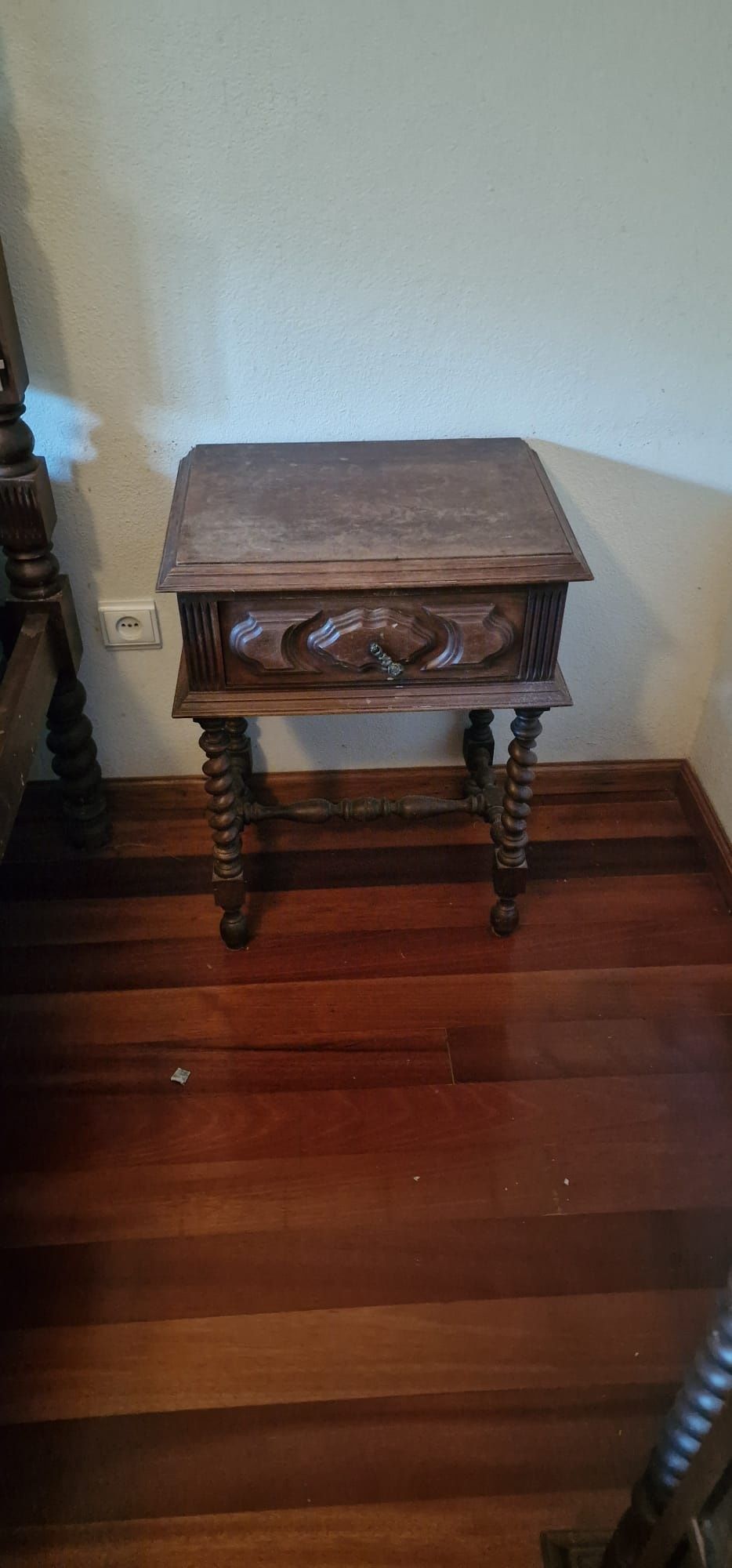 Quarto estilo antigo, móvel de sala.