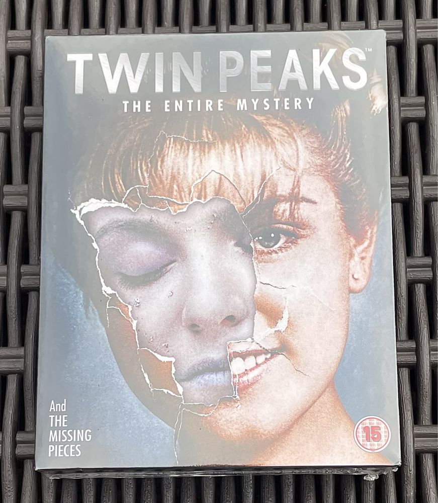 Twin Peaks: The Entire Mystery And The Missing Pieces Blu-Ray