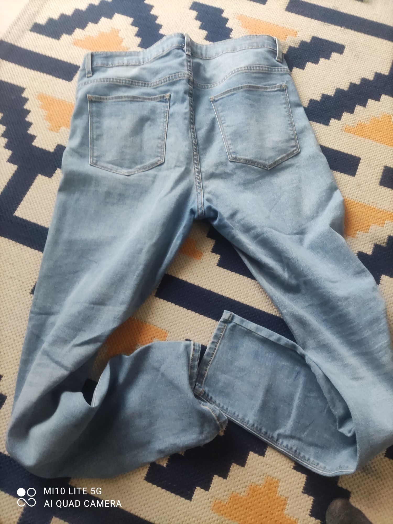 Sprzedam 2 pary jeansów rozmiar 42 xl