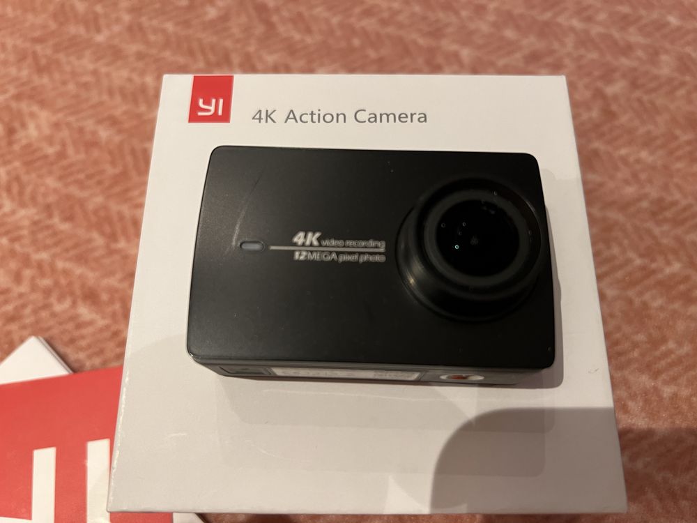 Kamera YI 4K + gimbal ręczny FeiyuTech G5 karta32gb
