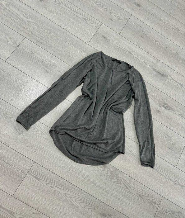 Безкоштовно базові кофтинки M-L стан чудовий в одні руки