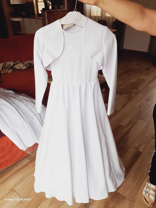 Sukienki komunijne dla bliźniaczek