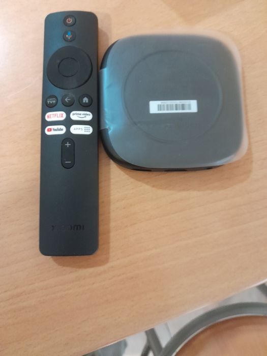 Vendo TV box Xiomi s nunca usada