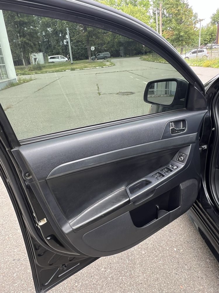 Mitsubishi lancer x 2.0 газбенз