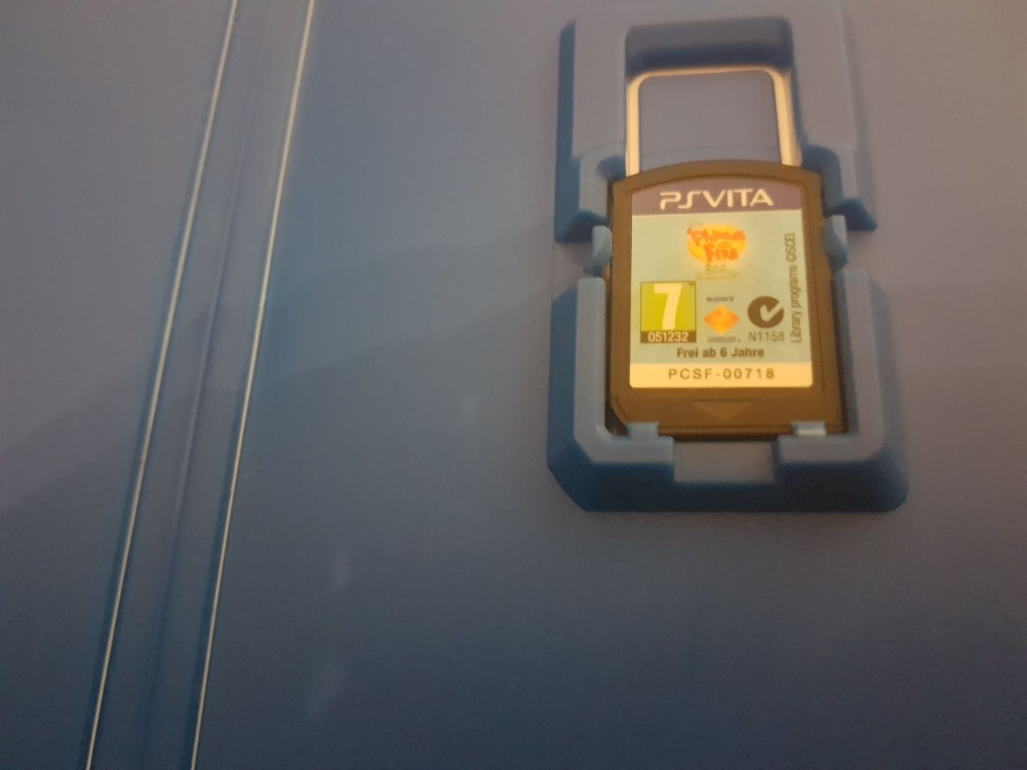 Jogo ps vita phineas e ferb e lego movie