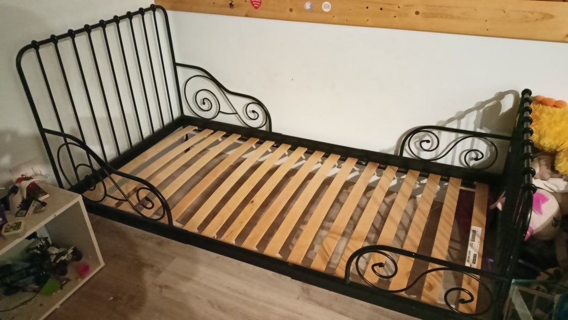 Łóżko dziecięce Ikea rosnące z dzieckiem