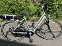 Rower elektryczny BATAVUS 36V centralny YAMAHA NEXUS hydraulika /B