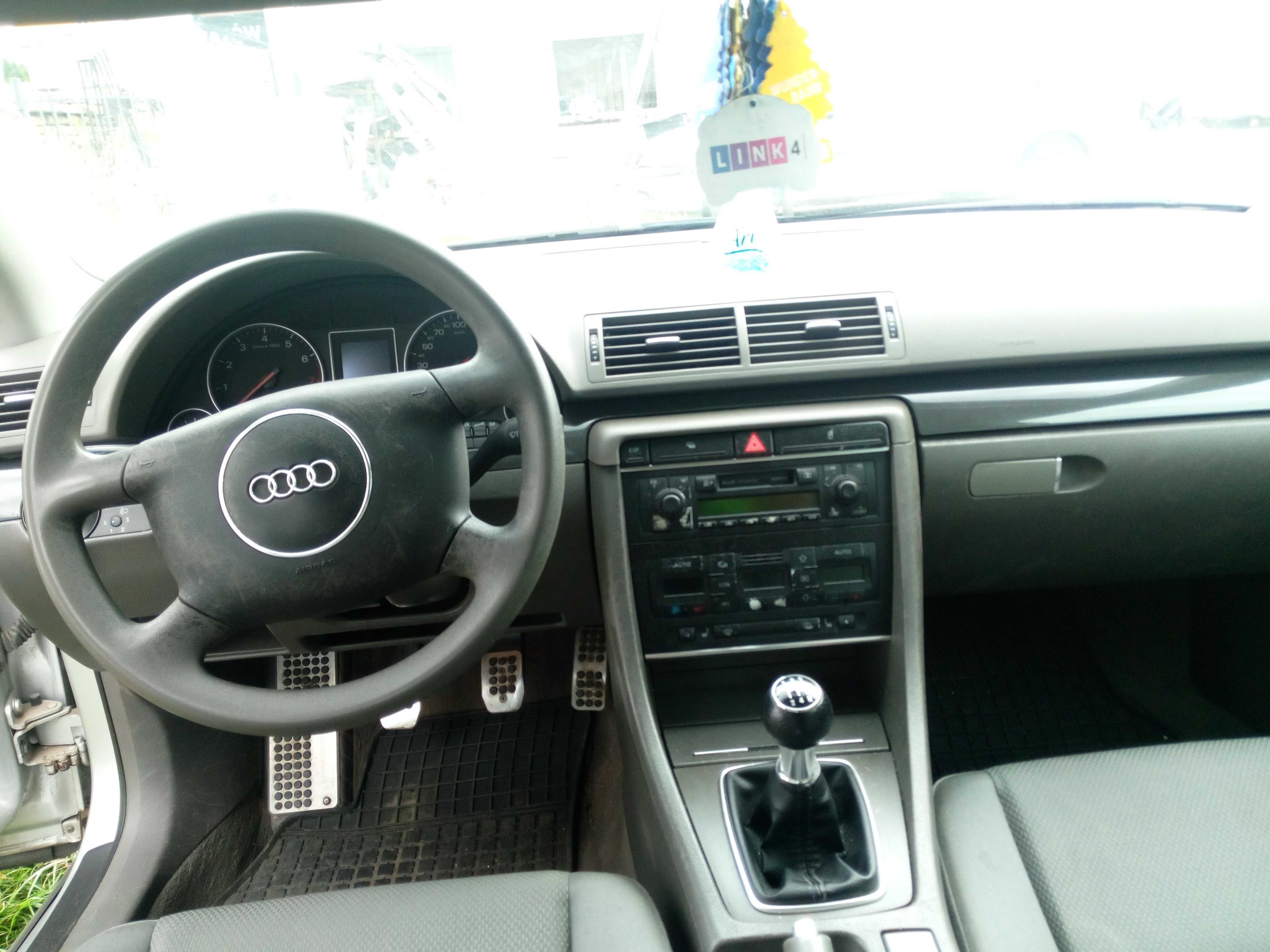 Audi A4 b6 Zender