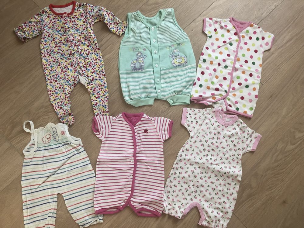 Ромперы(бодики) Mothercare,0-3 мес.все за 200 грн