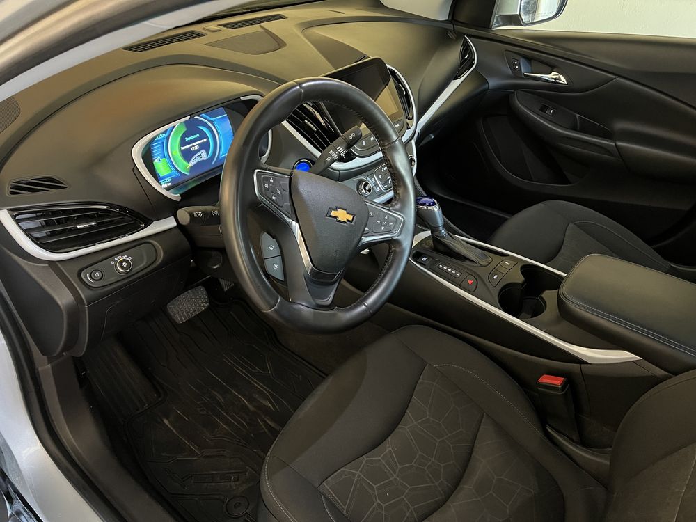 Chevrolet Volt plug in hybrid 2016 р.в. 61 т.км