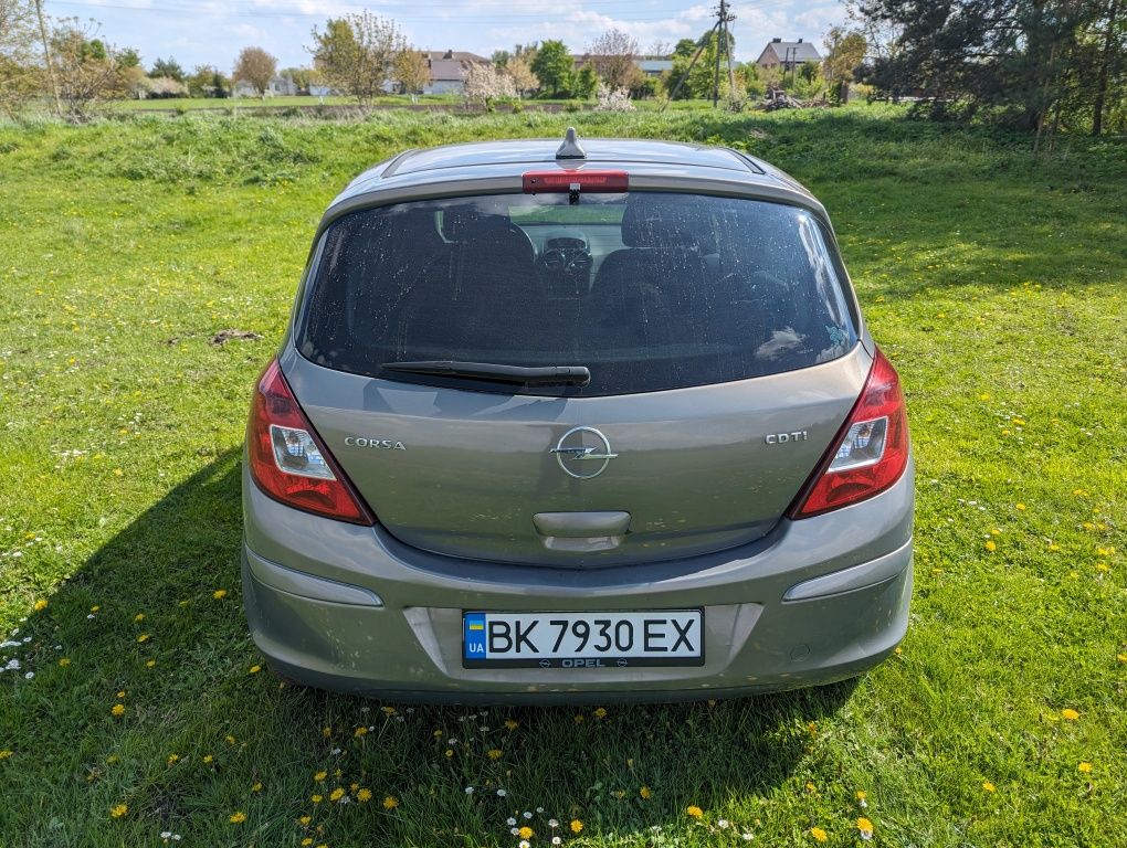 Opel corsa d 2010 1.3d