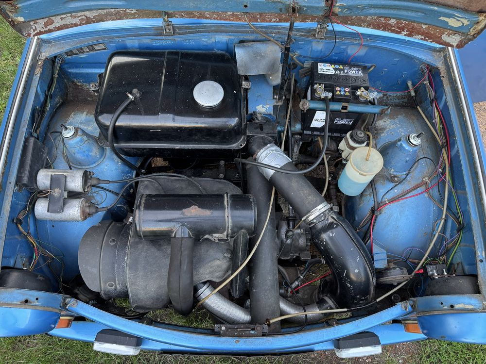 Trabant 601s + części (buda, mechanika, elektryka)