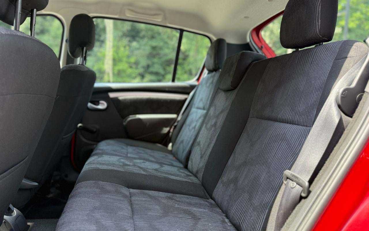 Dacia Sandero 2010
