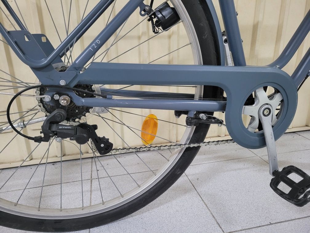 Bicicleta citadina Btwin Elops 120, quadro baixo, roda 700