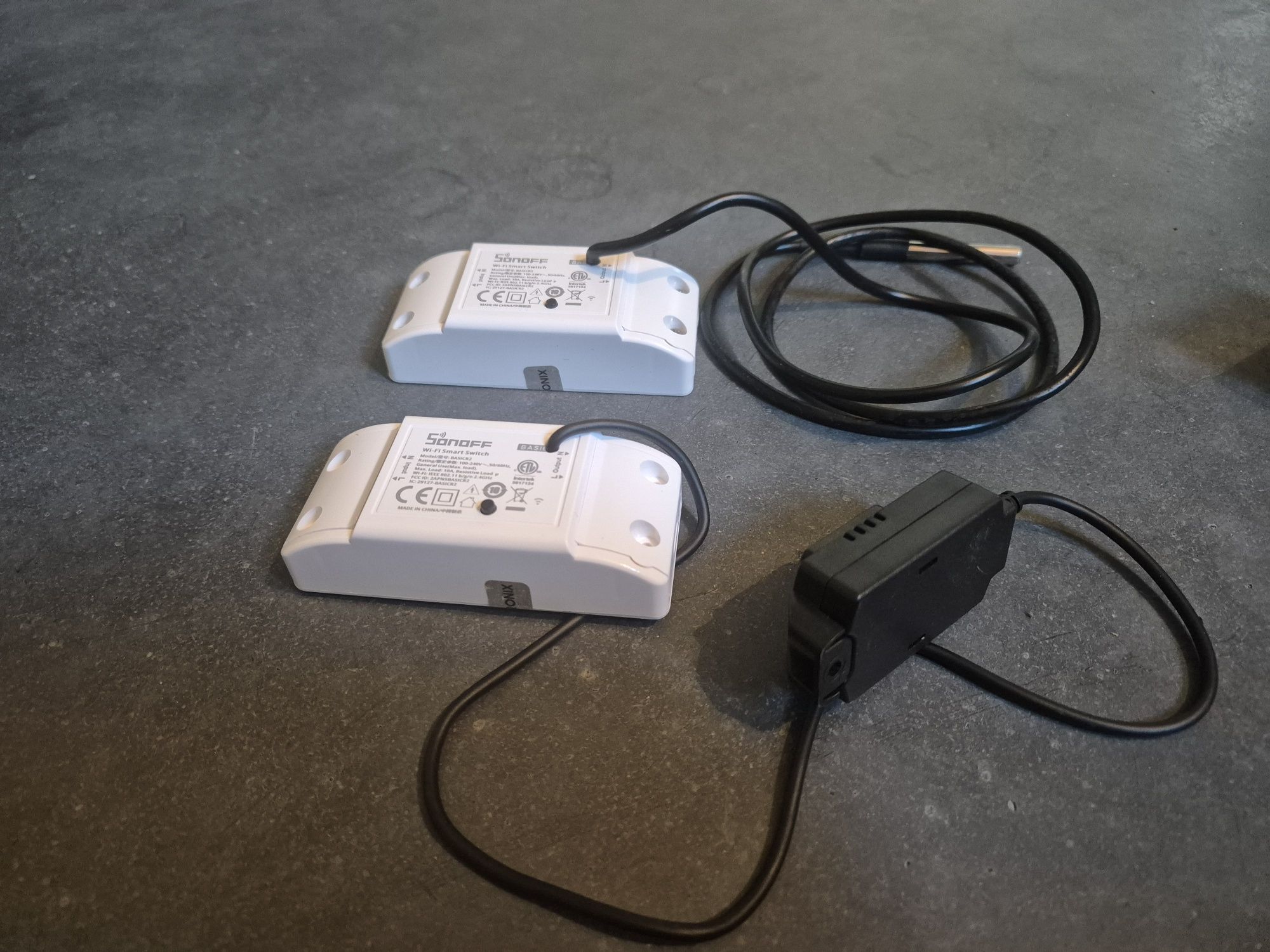 Sonoff Basic R2 z termometrem i wilgotność przewód 1m Supla