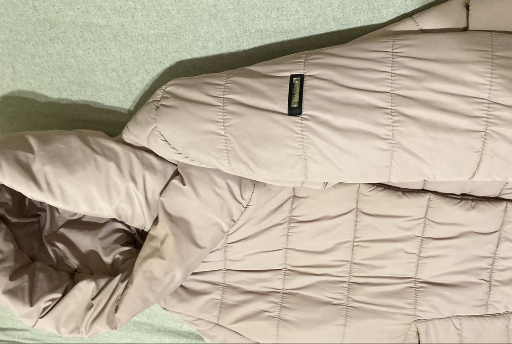 Зимовий теплий пуховик