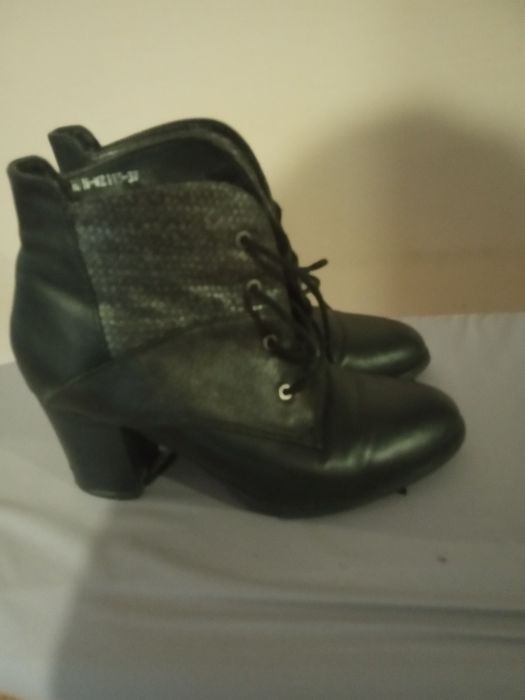 Buty damskie wiosenne czarne