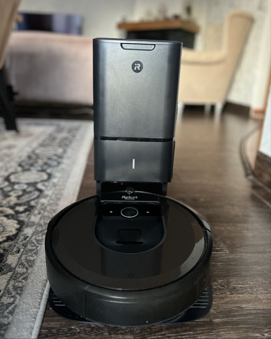 iRobot Roomba i7