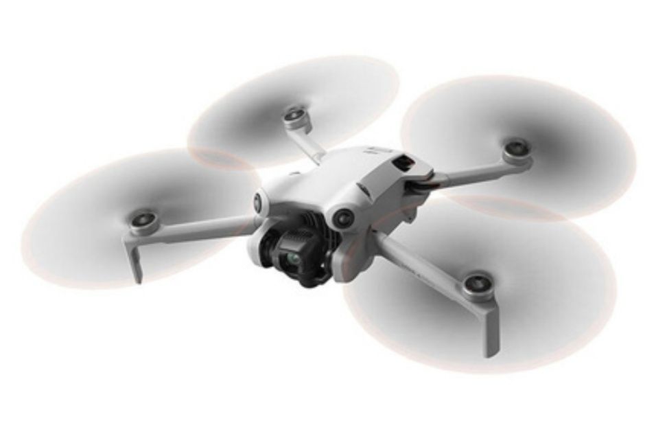 Na Lewara Dron DJI Mini 4 Pro Fly More Combo