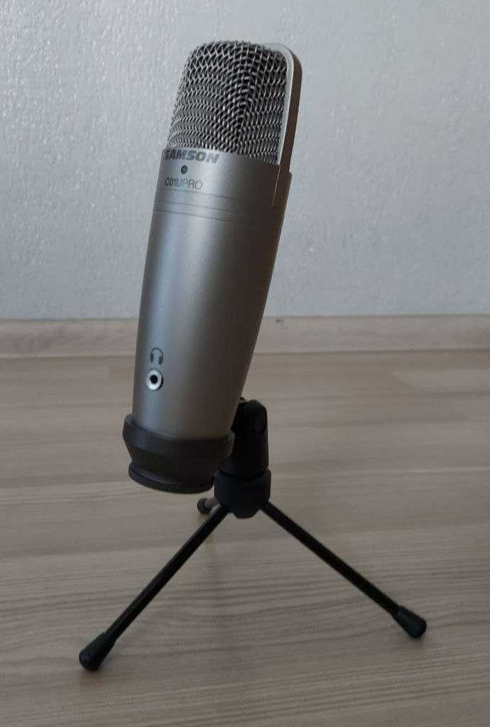 Студійний USB мікрофон SAMSON C01U Pro