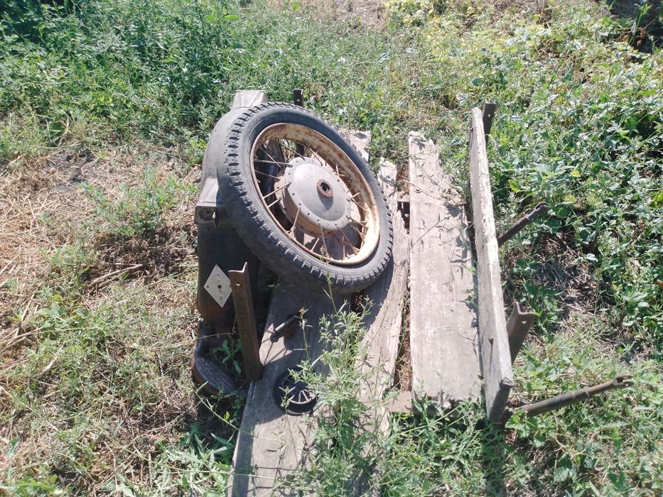 Продам колесо та каляску на мт днепр