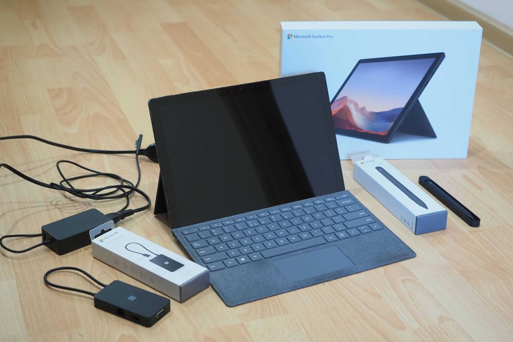 Microsoft Surface Pro 7 8/256 i5-1035G4 +rysik +klawiatura +hub