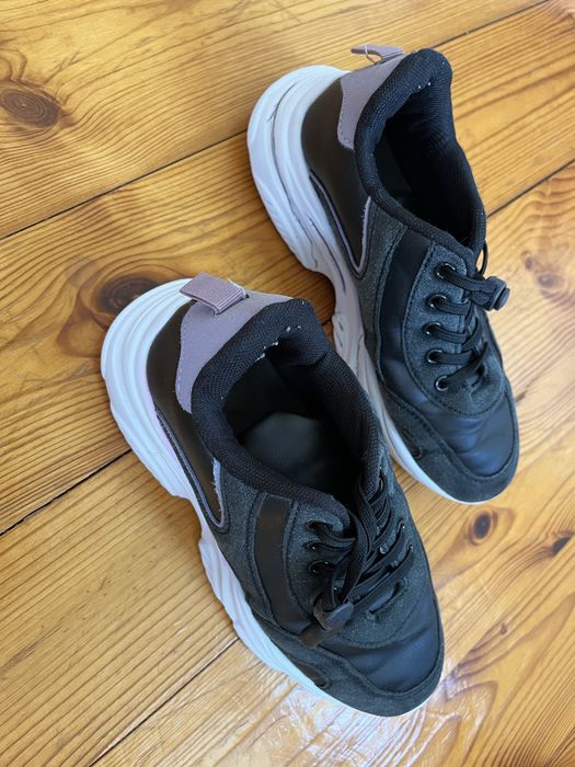 Adidasy sportowe sneakersy obuwie Reserved r.35 czarne