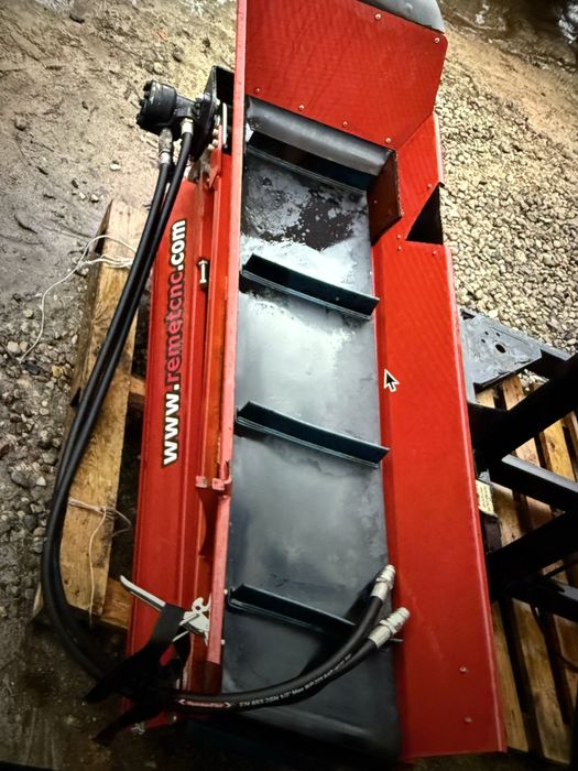 Rębak walcowy R 150 z taśmociągiem