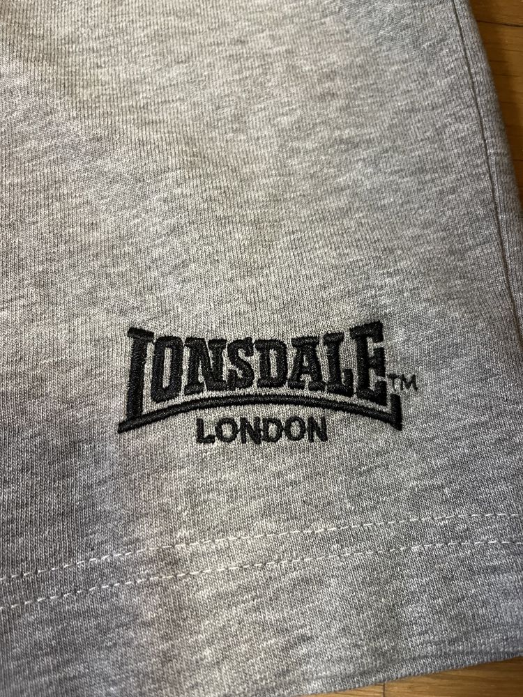 Мужские шорты Lonsdale новые