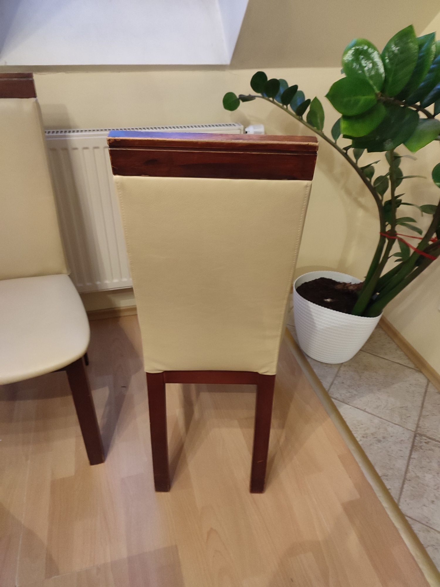 Krzesło/krzesła drewniane