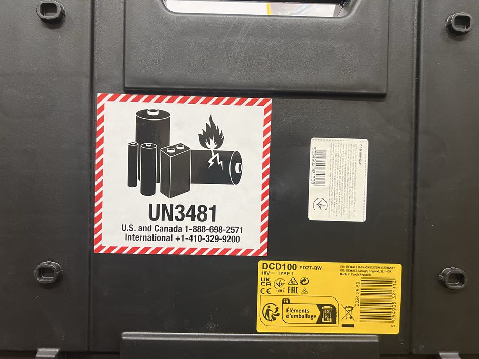 Дриль-шуруповерт ударний DeWALT DCD100YD2T