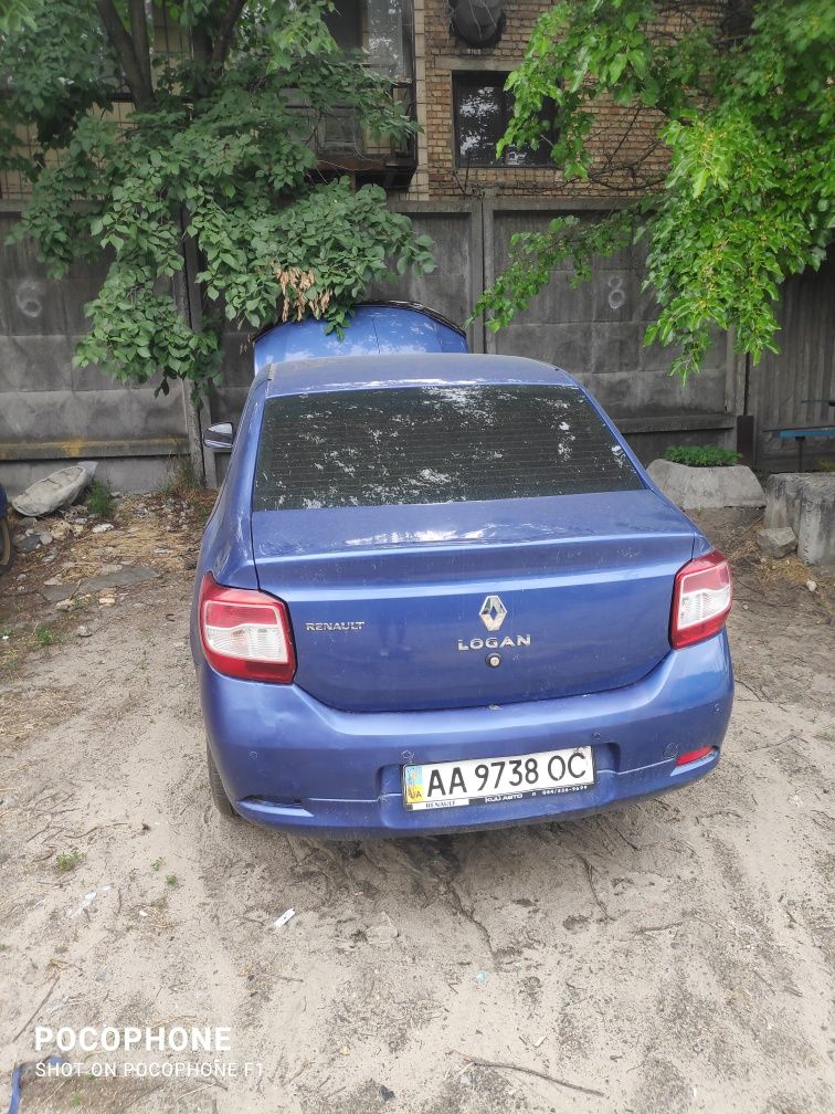 Разборка шрот Renault Logan зеркало замок фара стоп четверть торпедо