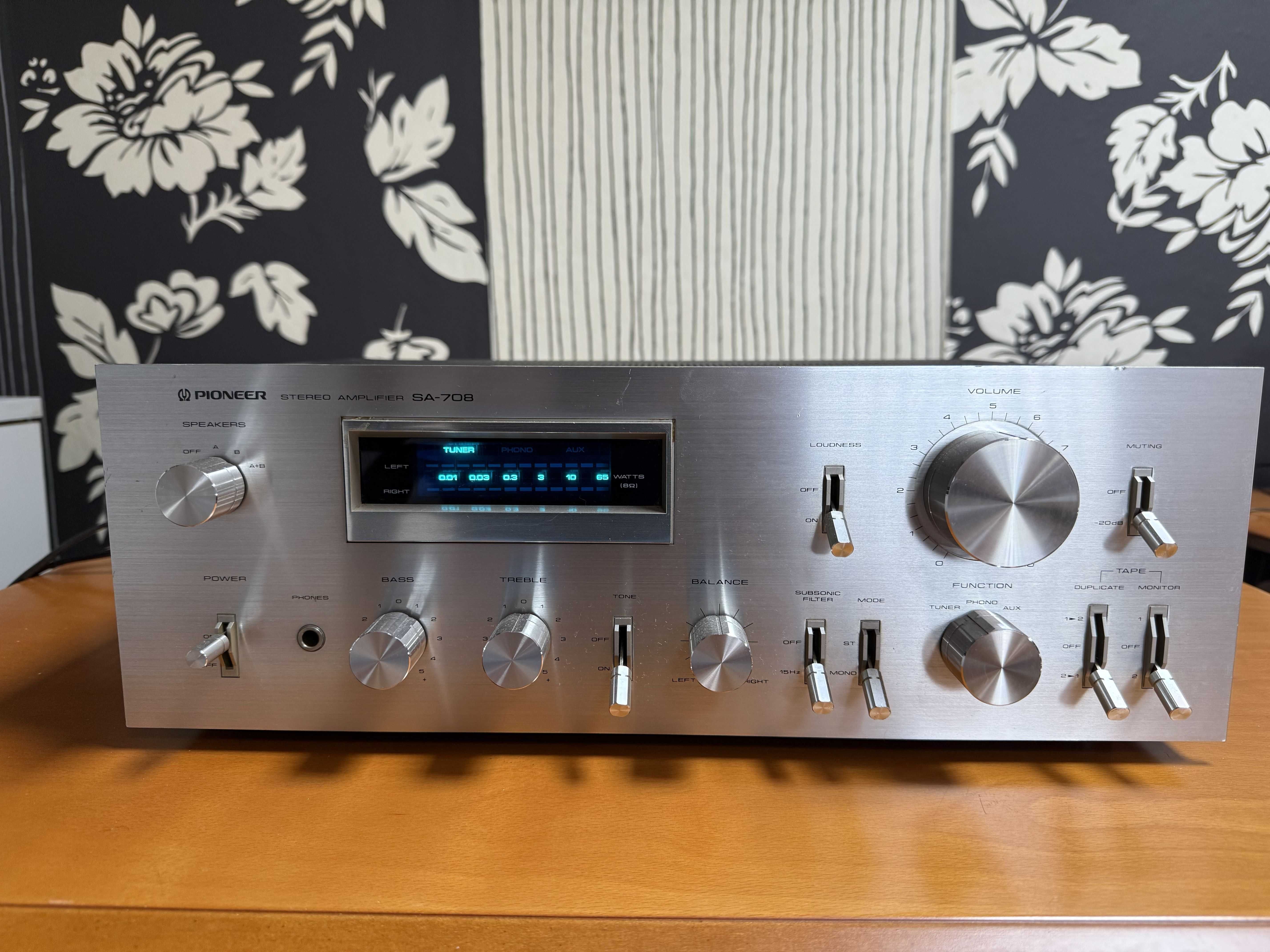 Pioneer  SA  708