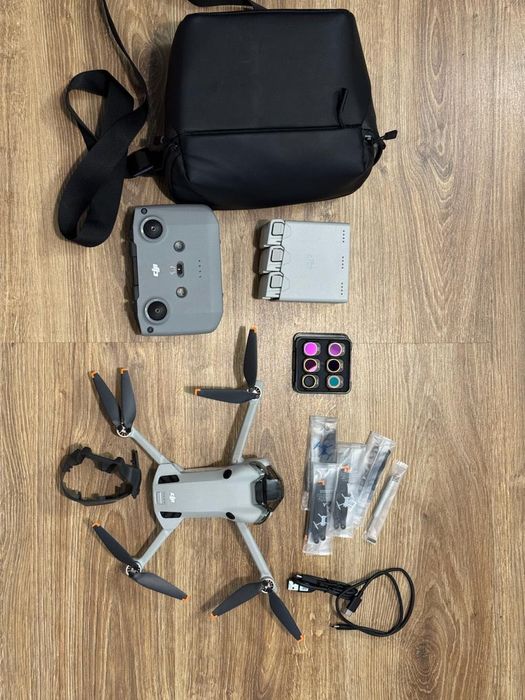 DJI Mini 4 Pro – stan idealny, kontroler RC-N3, care refresh