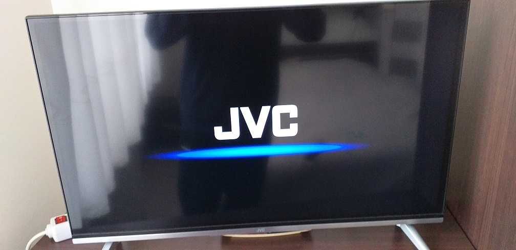 Telewizor JVC 32 cale full hd smart tv