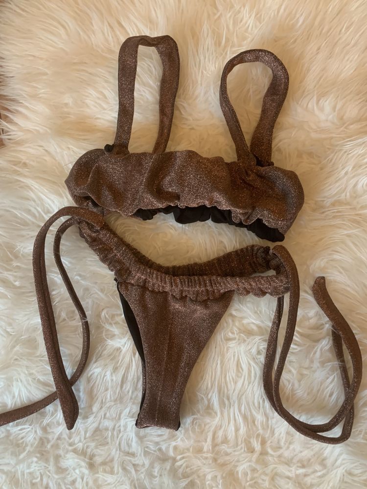 Bikini cobre jurere