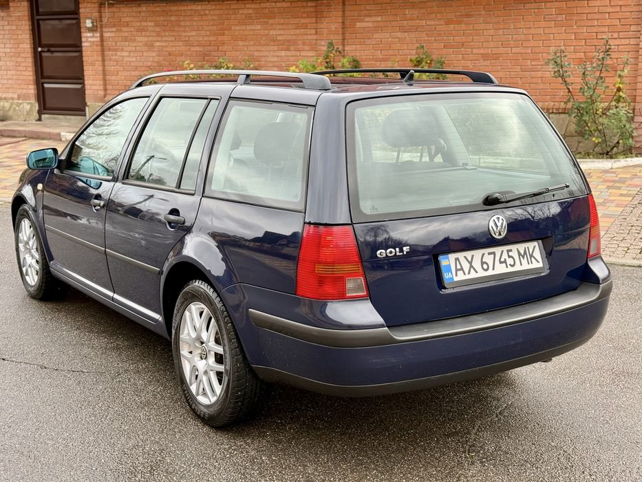 Volkswagen GOLF 1.6 MPI Avtomat