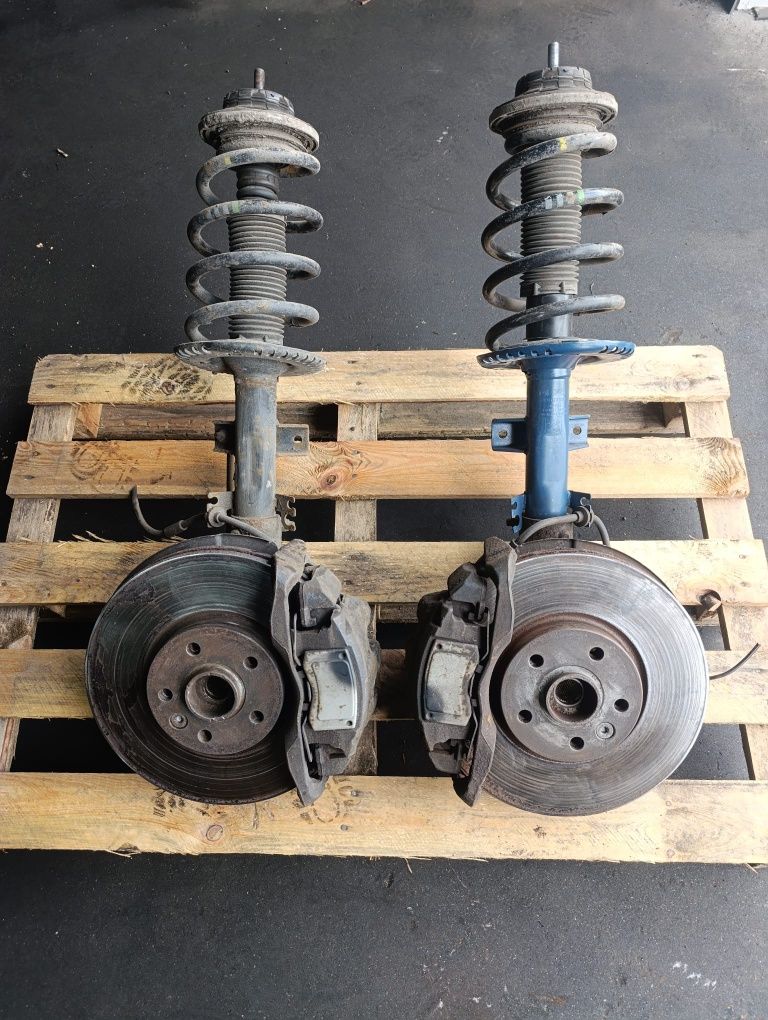 Tarcze 330 zaciski BiTDI CFCA zwrotnice kompletne VW t5 t6