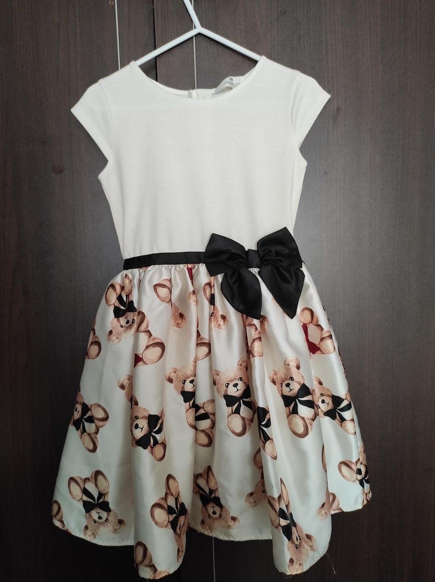 Sukienka biała w Misie sukienki dla sióstr 110 116 i 134 140 H&M