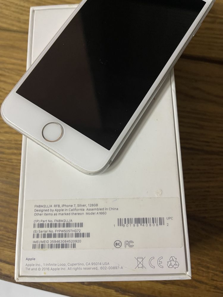 Айфон IPhone 7.  128 GB