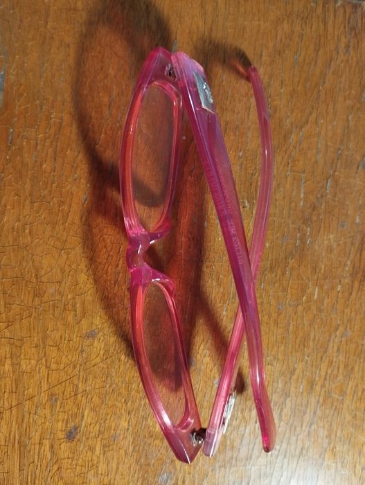 Okulary różowe Gucci