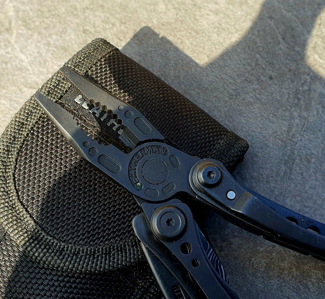 Multitool Leatherman Skeletool Limited kabura