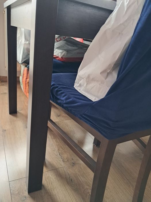 Stół i 6 krzeseł kolor wenge 120x80 rozkładany do 160