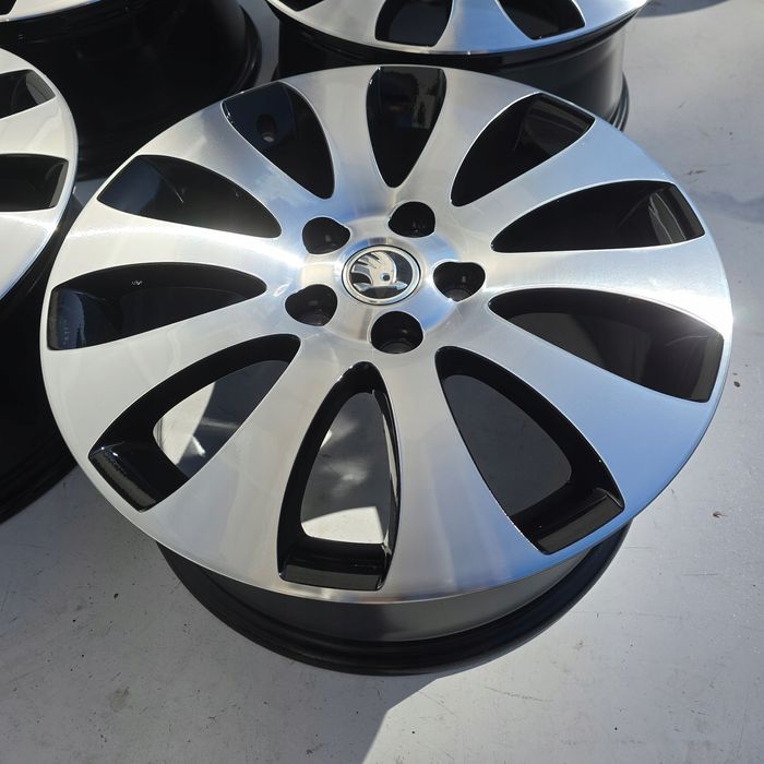 Skoda Superb II Octavia II Iii IV Yeti Karoq 5x112 17'' ET49 4X
