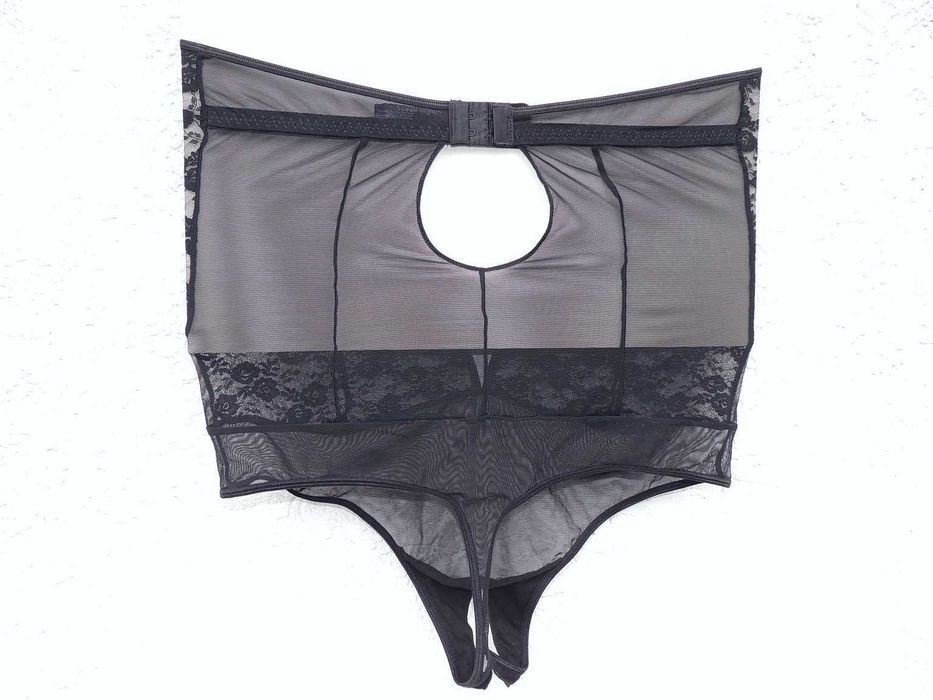 Koronkowe bardzo elastyczne otwarte krocze roz 95E