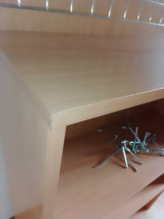 Regał  ekspozycyjny